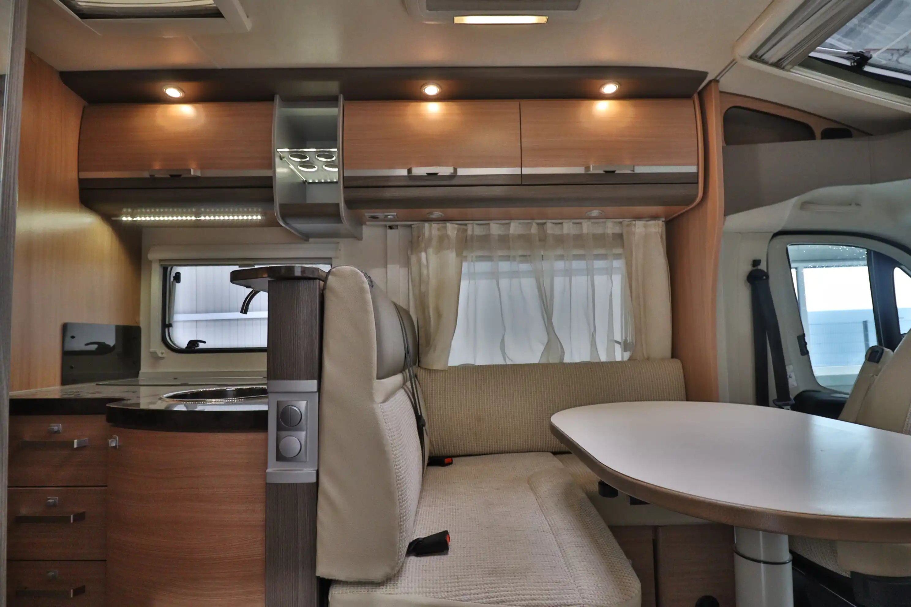 KNAUS SKY TI 700 MEG